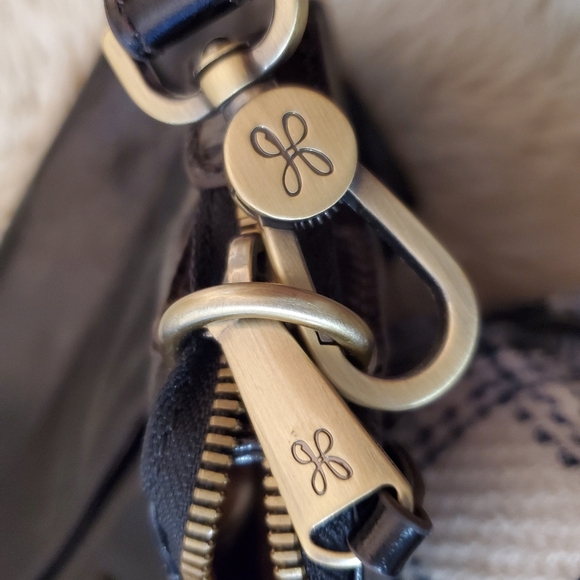 HOBO Sheila Medium Top handle Crossbody Shoulder Satchel Black Leather. - Picture 12 of 16